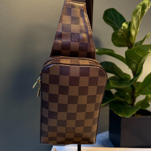 Louis Vuitton Damier Ebene Geronimo Crossbody - Picture 3 of 13